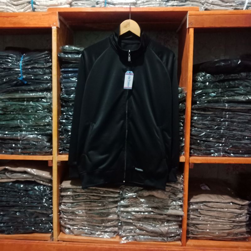 JAKET TRACKTOP POLOS HITAM FRAMS MODE