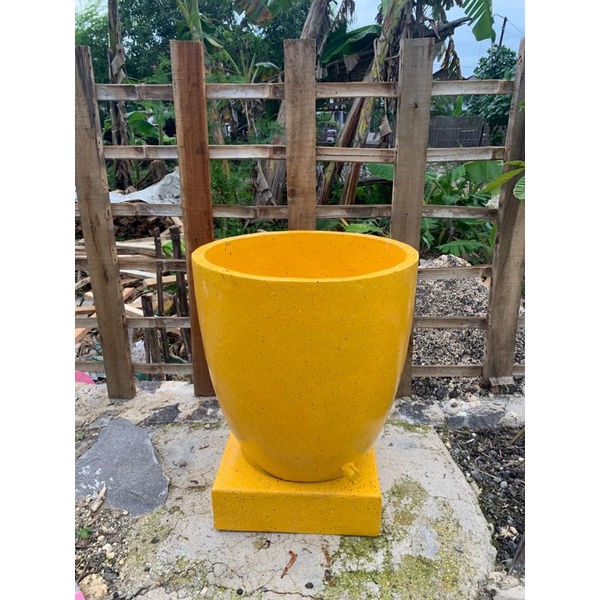 Bak Mandi teraso kapsul warna kuning