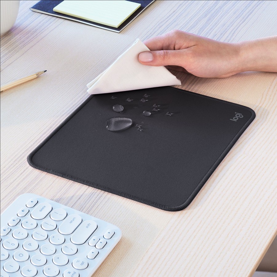 Logitech Mouse Pad Studio Series Polos Anti-Slip