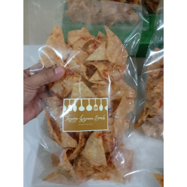 

Keripik Pangsit Pedas Manis 300gr