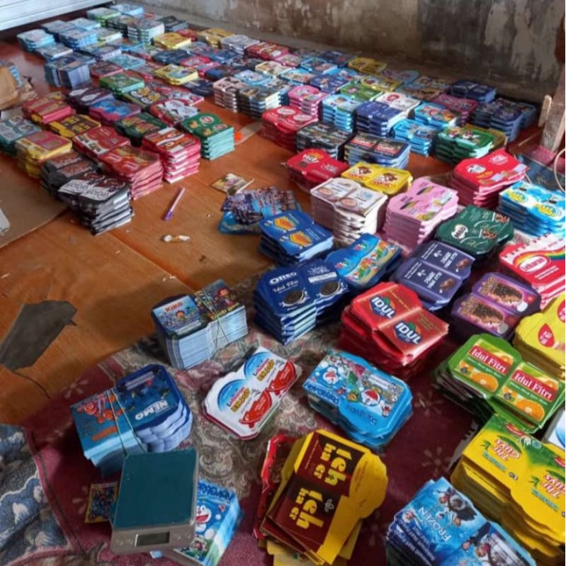 

PROMO AMPLOP LEMBARAN FREE PLASTIK DAN LEM