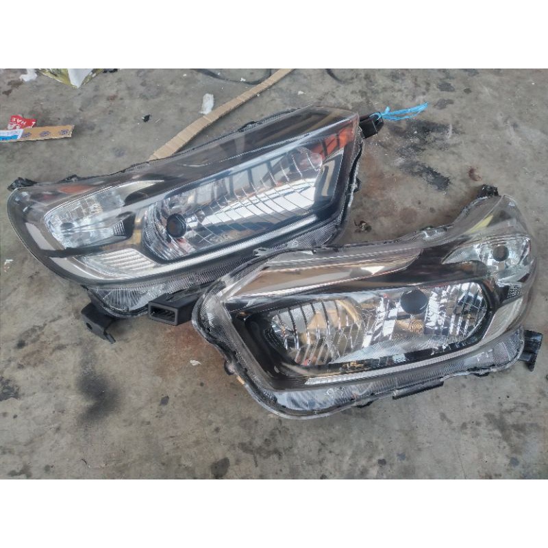 HEADLAMP/LAMPU DEPAN HONDA BRIO / MOBILIO RS 2018 2019 ORIGINAL