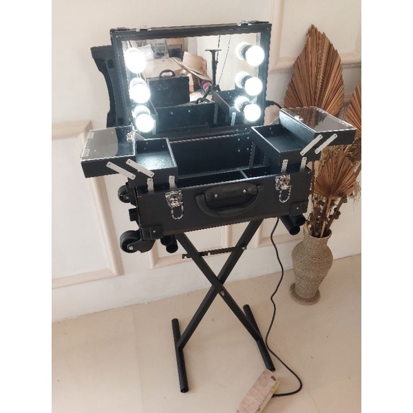 BEAUTYCASE KOPER MAKE UP 6 LAMPU FREE STAND & LOGO NAMA