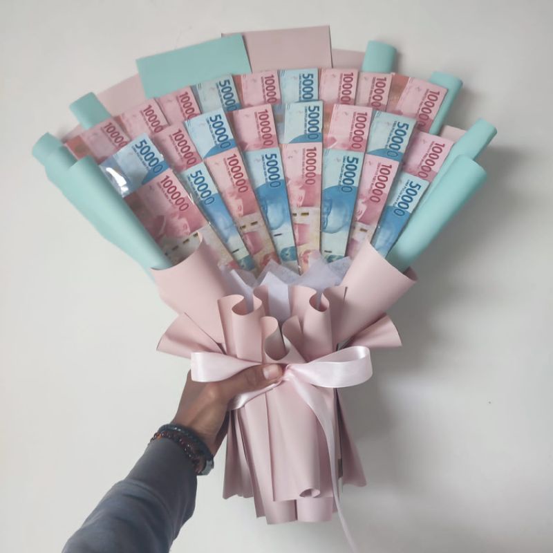 Buket bouquet wisuda pernikahan ulang tahun dan acara besar bisa request warna dan tambah kartu ucapan