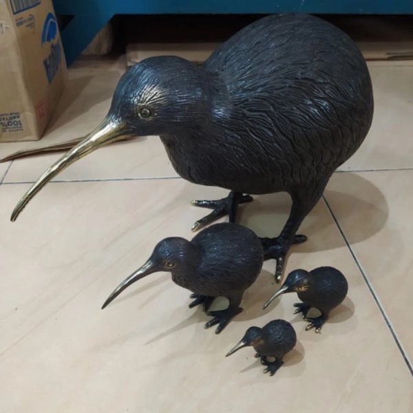 

Dijual accessories patung 1set burung kiwi 26SZ2 Limited
