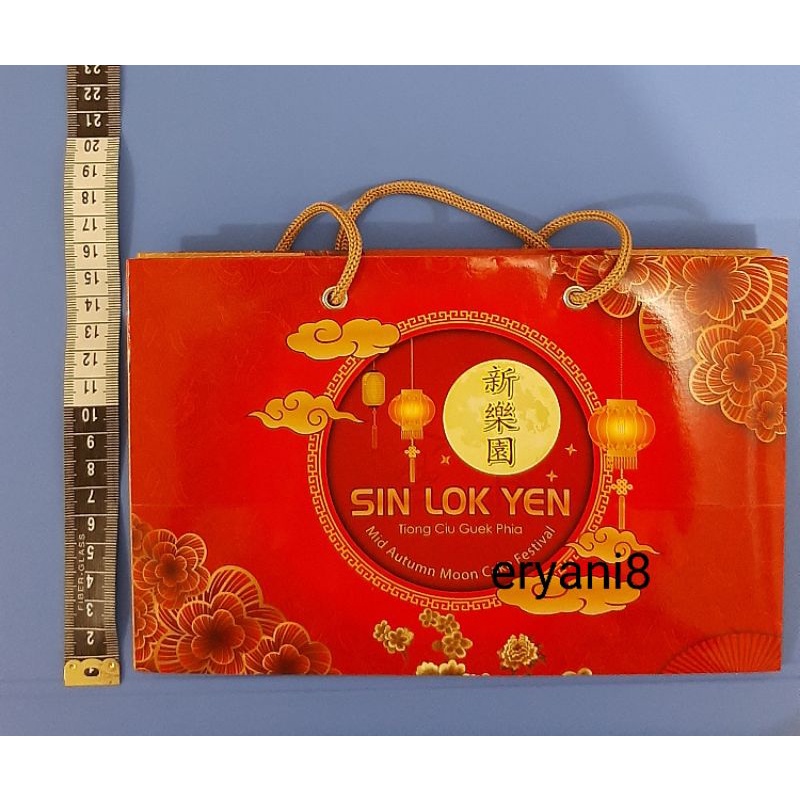 

paper bag (kertas karton) Sin Lok Yen
