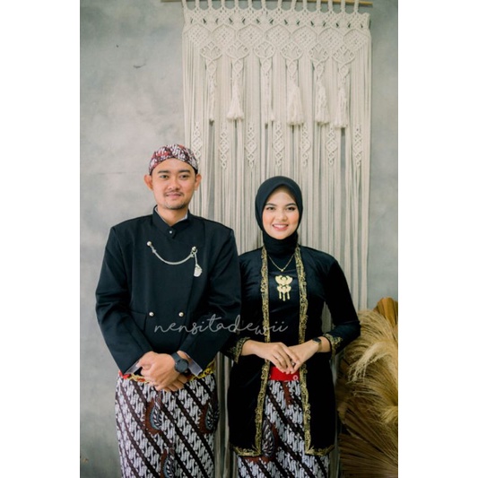 [1 Set, PH02A] Baju Prewedding / Baju Couple Adat Jawa - Solo / Parang Garuda