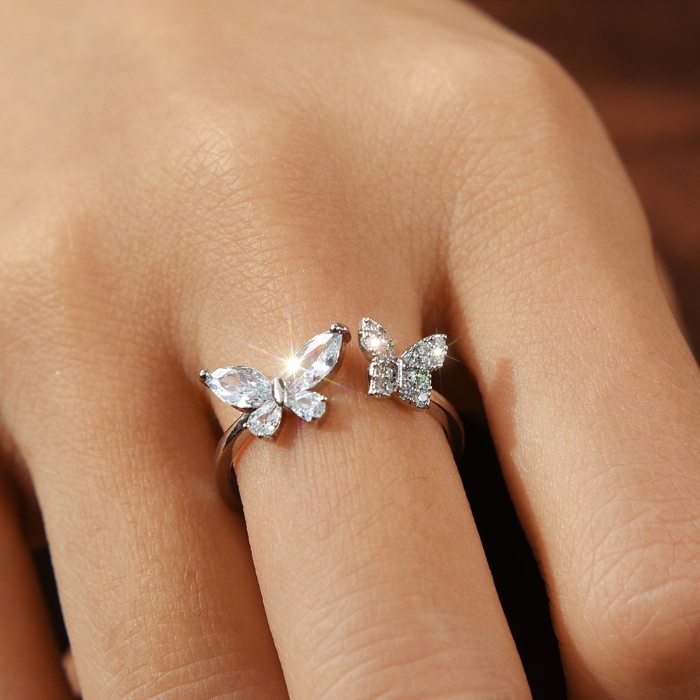 Hadiah Yang Indah Elegan Cincin Jari Cincin Pesta Cincin Bertatahkan Zirkon Minimalis Sederhana Korea Mengkilap Lucu Kristal Kupu-Kupu Wanita Perempuan Pernikahan Fashion Perhiasan Adjustable Open