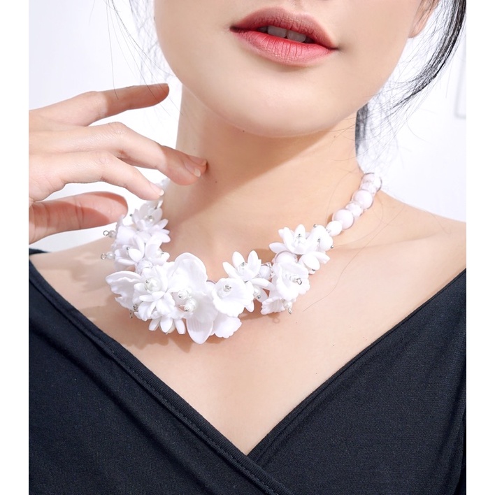 White Necklace Series kalung hijab friendly