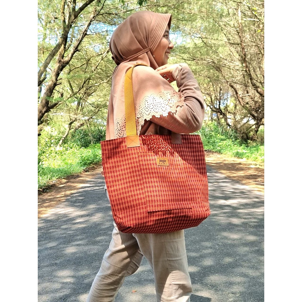 TAS VERINA SAKU DEPAN/TOTEBAG/TOTEBAG WANITA/TOTE BAG RESLETING/TOTE BAG KANVAS/TPTE BAG AESTHEHTIC/SLING BAG/SLING BAG WANITA/SLING ON/SLIME/SLING BAG PRIA/SLING ON WANITA/TAS WANITA/TAS SELEMPANG WANITA/TAS/TAS SELEMPANG/TASS SELEMPANG PRIA