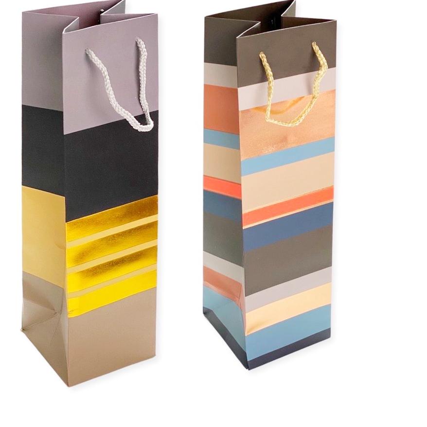

Paling Disukai Scoop Kantong Kertas Wine Paper Bag Gold & Silver 64191200***