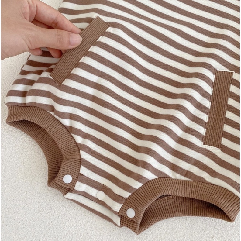 Strippy romper bayi