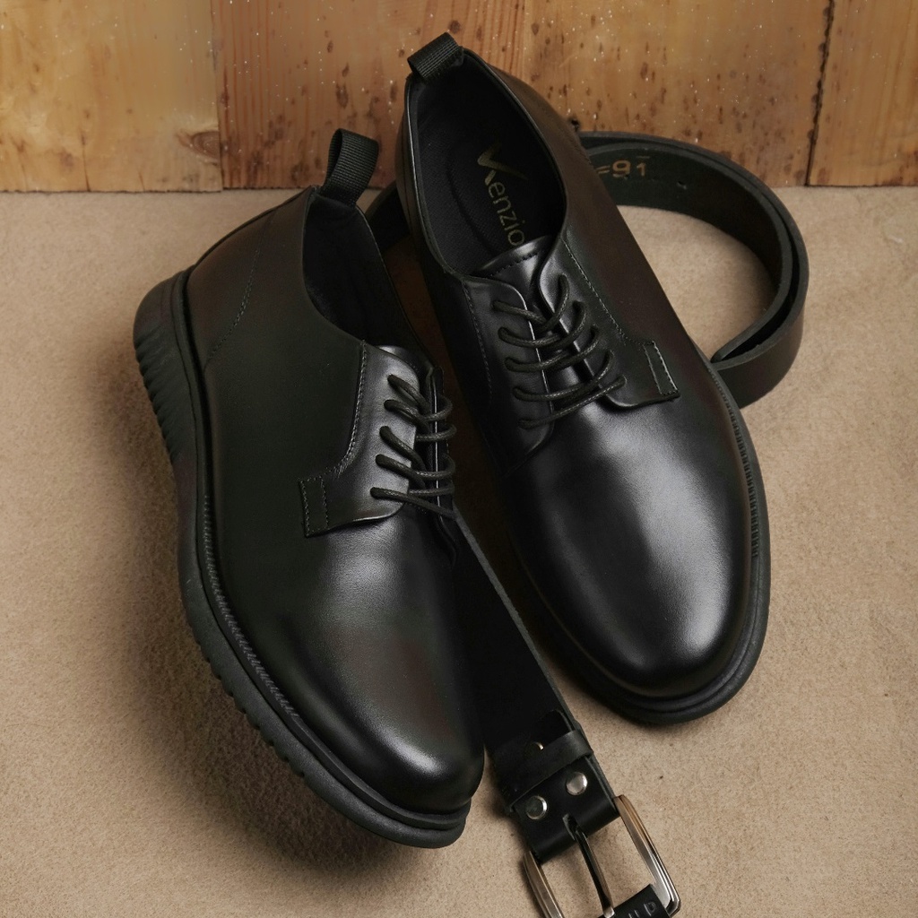 PLATO BLACK ORIGINAL x KENZIOS Sepatu Kulit Sapi Asli Full Hitam Pria Formal Pantofel Tali Kerja Kantor Resmi Guru Kantoran Pesta Undangan Wedding Kondangan Nikah Wisuda Kuliah Semi Casual Derby Modern Oxford Genuine Leather Kenzio Footwear Keren Terbaru