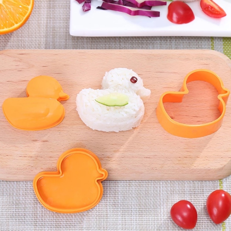 1pc Bebek Anak Nasi Bola Cetakan Bebek Kartun Bayi Bento Baking Mold DIY Roti Cookie Pastry Embosser Cutter Alat Dapur