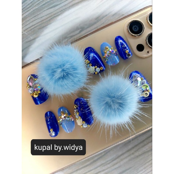 Kuku palsu wedding biru + pompom