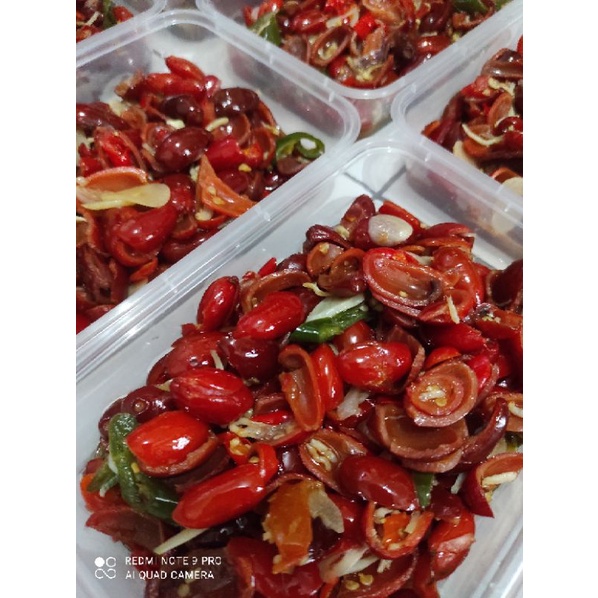 

Tumis kulit melinjo teri medan