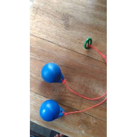 MAINAN JADUL BOLA ETEK ETEK