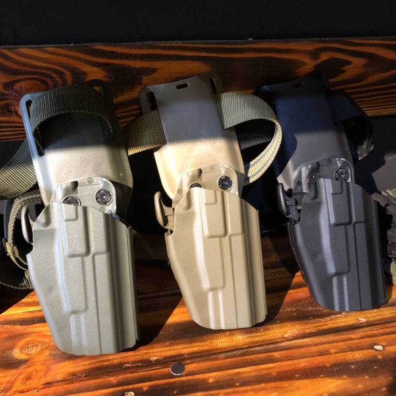 Holster model paha emersongear universal