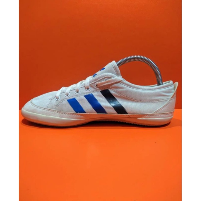 SEPATU SECOND Adidas Nizza
