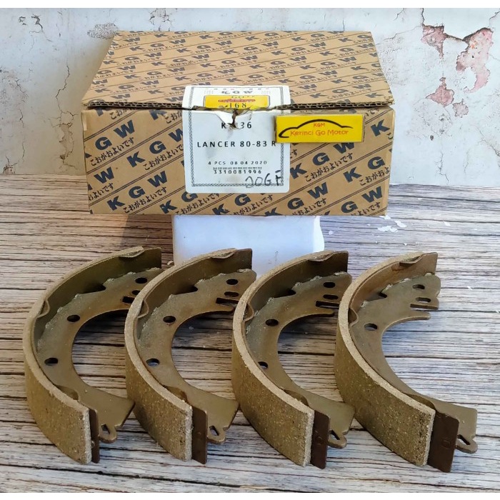 BRAKE SHOE KAMPAS REM BELAKANG LANCER 81-84 KGW K-636