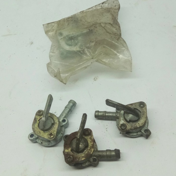 .........] Tutup Keran Kran Bensin Karburator HONDA ASTREA GRAND STAR PRIMA