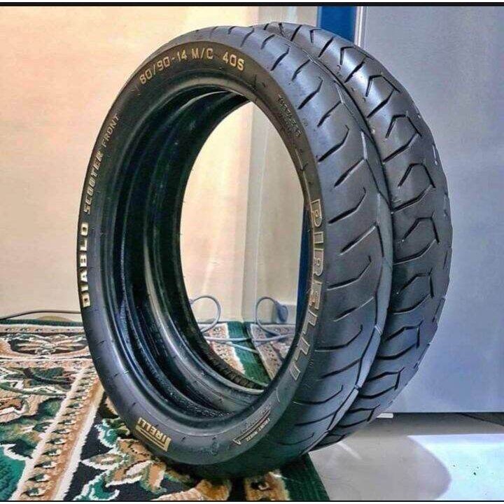 SEPASANG BAN RACE PIRELLI DIABLO NOT BATTLAX TUBLES 80 90 DAN 90 90 RING 14