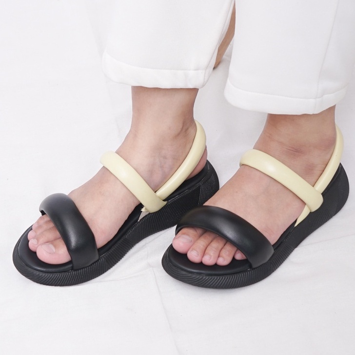 SARASARA YUK - LARA Sepatu Sandal Anak Perempuan Wedges Tinggi 4cm Usia 3 - 10 Tahun Size 31 - 35 Model Silang dua Tali Strap Belakang Hak Sedang Sendal Gunung Cewek 32 33 34 SARA SARA Warna Peach Kekinian Terbaru Shoes Ori Original Mall Official Store