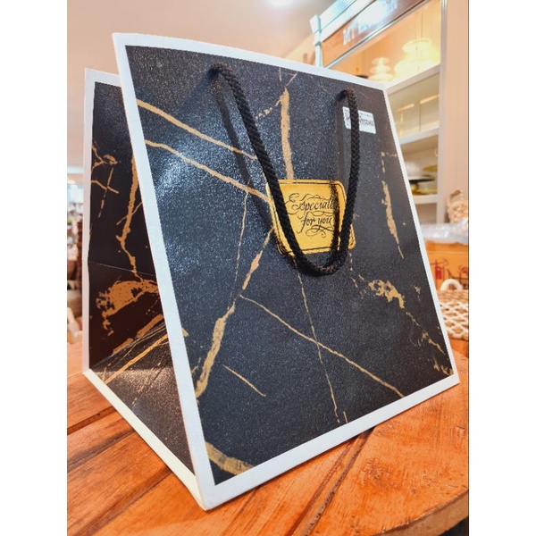 

PAPER BAG TALI BLACK MARMER