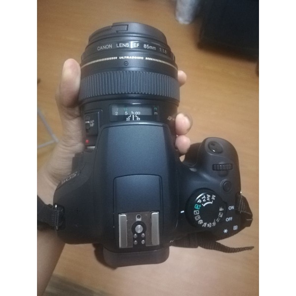 CANON 1300D + LENSA 85MM