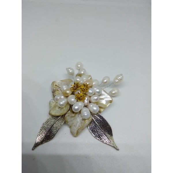 bross mutiara air tawar kerang