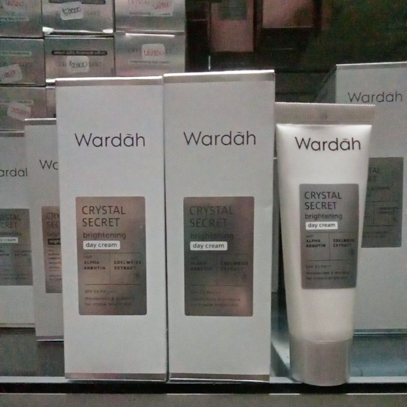 Image of Wardah CRYSTAL SECRET day cream 15 ml #0