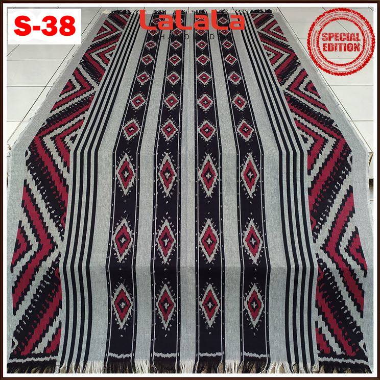 Kain Tenun Ikat Blanket Etnik NTT Lombok Sumba Toraja Flores Troso Jepara Bali Dayak Indonesia