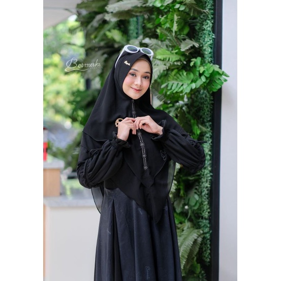 FAIZA WIDURI BY BERMERKS/SET SYARI BERMERKS/SET SYARI FAIZA WIDURI BY BERMERKS/GAMIS SET SYARI BERME
