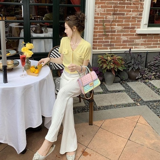 [littlecrab] Atasan Blouse Knit Top Kuning With Pearl Cardigan Rajut V-Neck Shirt Lengan Pendek Blus Berkualitas Outer Kuning Pretty Color Semi Crop Korean Style