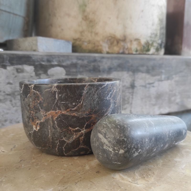 lumpang dan alu marmer marble