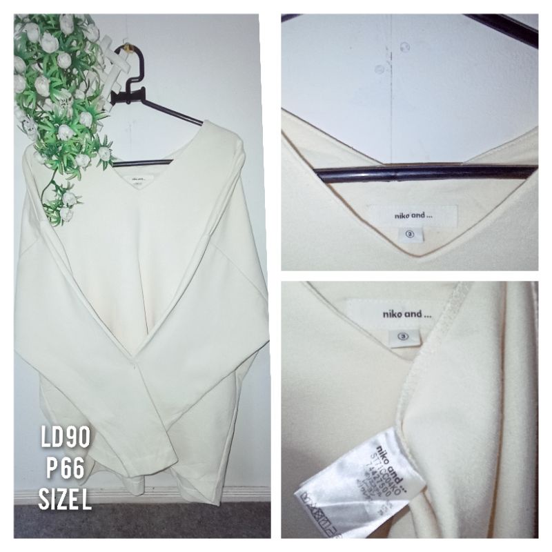 kaos blouse kerah v putih