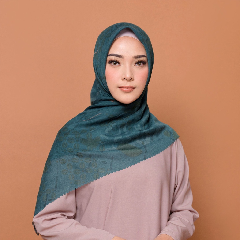 ZM Zaskia Mecca - Kava Blue Night Scarf Kerudung Segi Empat Ultra Sonic