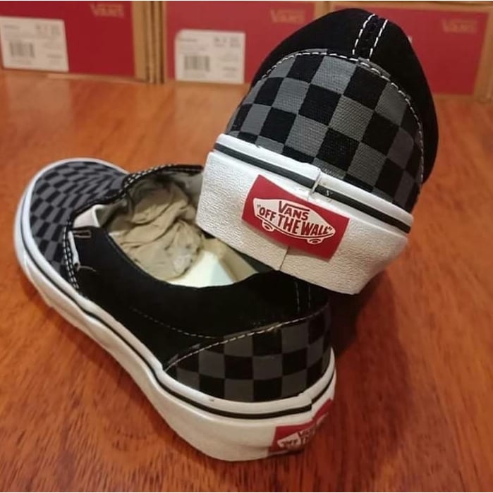 Sepatu Vans Slip On Sol Checkerboard Grey Black White Abu Hitam Putih Motif Kotak Catur Sekolah Kerja Kuliah hangout Keren Santai Murah nyaman di pakai