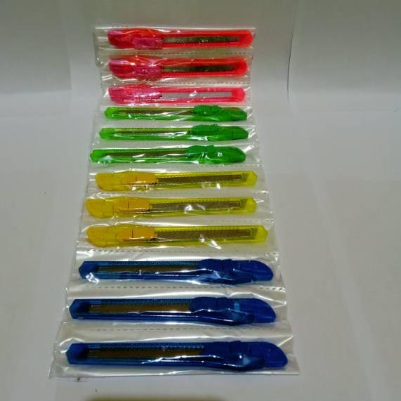 

♡ SATU RENTENG ( 12 PCS ) Cutter Kecil Kater Kecil ㅾ