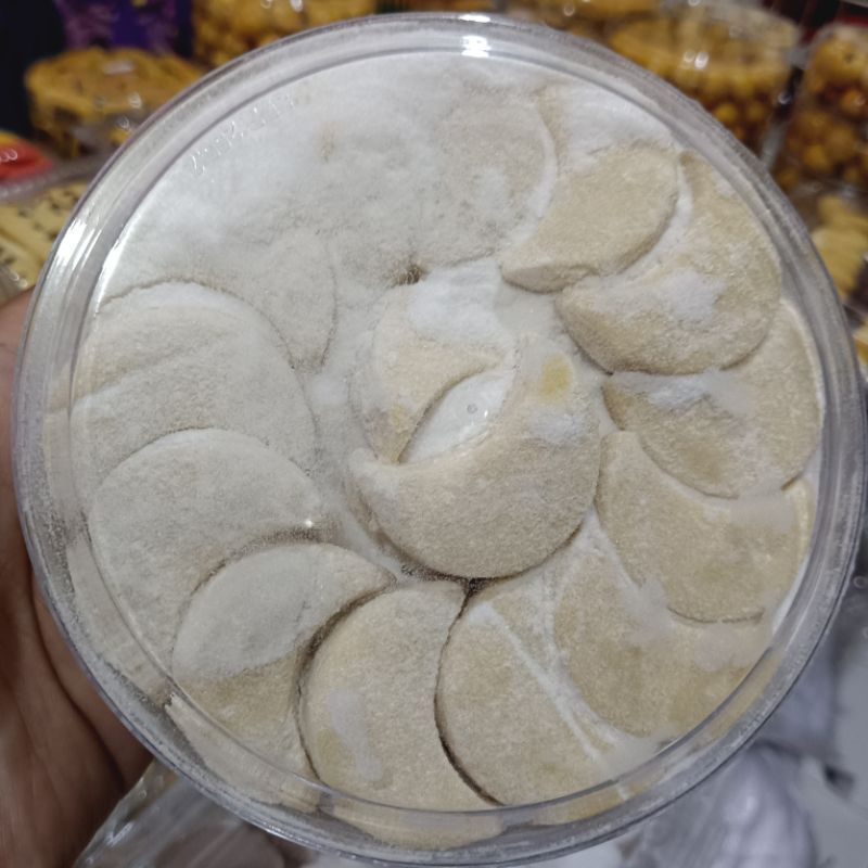

kue kering putri salju original home made camilan halal murah 250gr