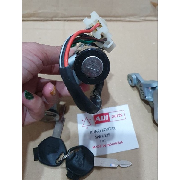 kunci / kunci stater motor  SUPRA X 125 1 SET