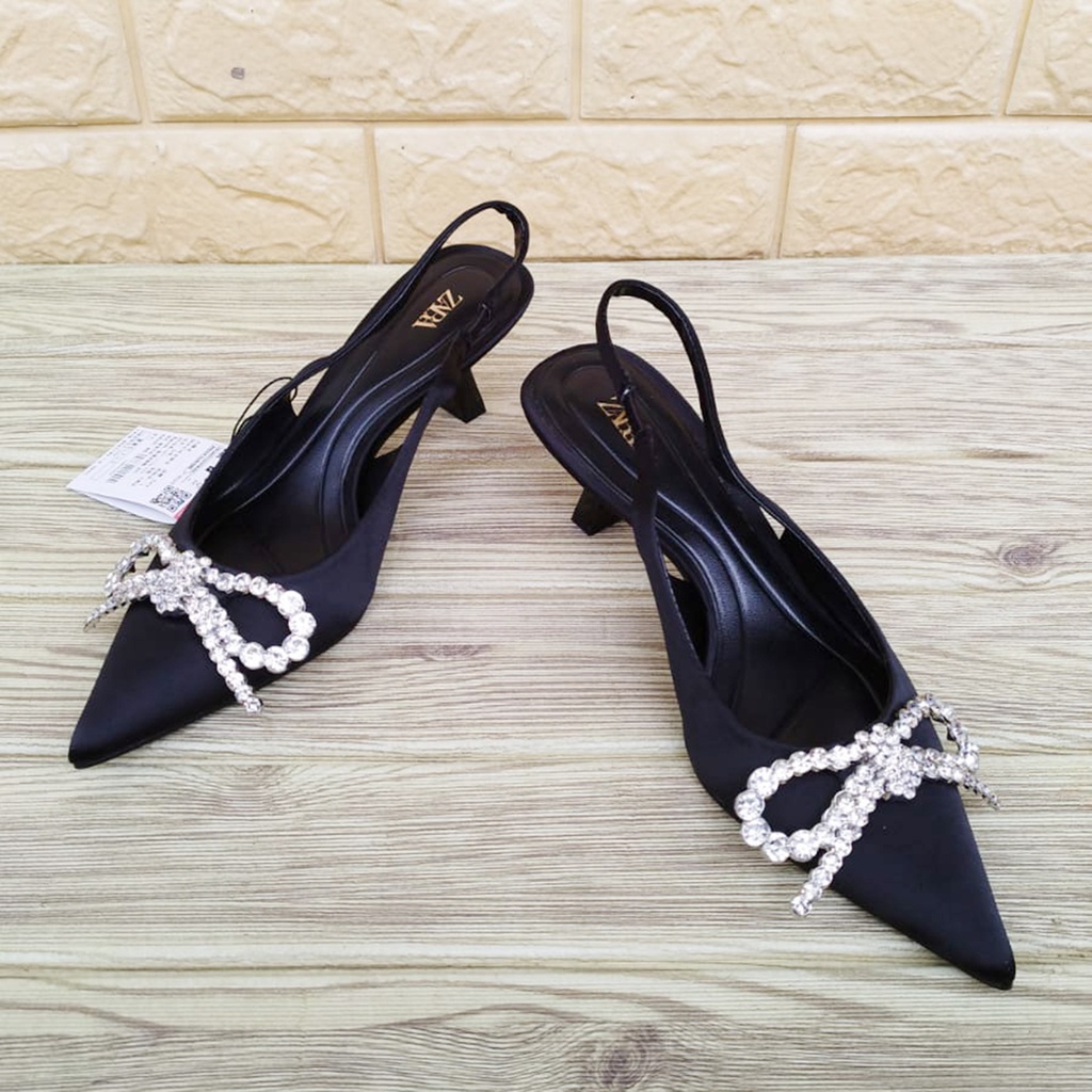 Sepatu Heels Pita ZR-163