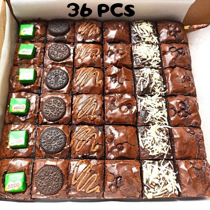 Brownies Fudgy Skat Shiny Crust isi 36 potong coklat mewah