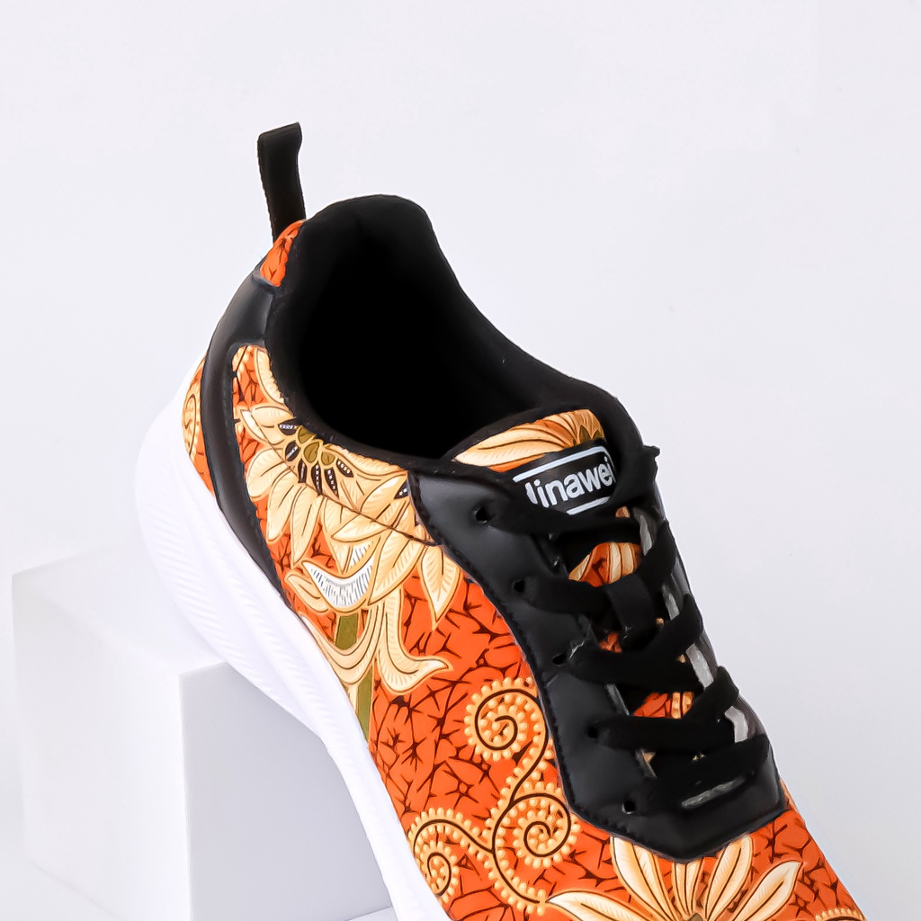 PRIA COD promosi Baru Sepatu Buatan Indonesia  Kasual motif terbaru dan batik untuk lelaki dan perempuan sepatu santai, ringan, breathable, trendi, untuk olahraga. Bisa untuk hadiah, pengiriman cepat gratis penukaran jika produk bermasalah model BATIK 02