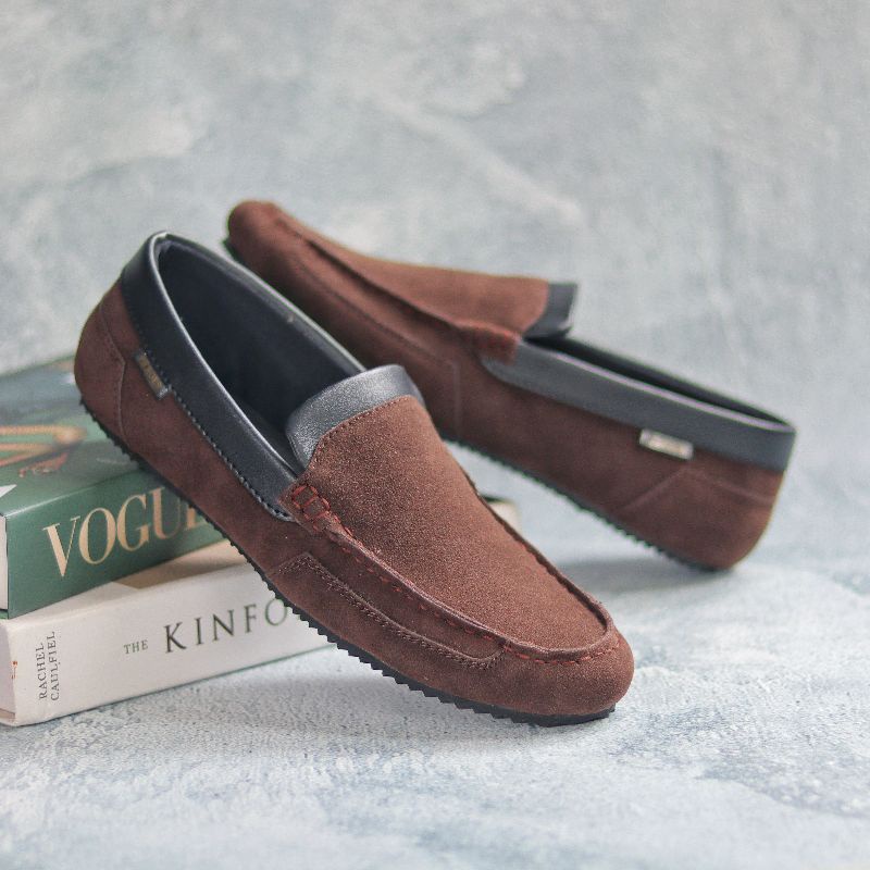 Sepatu Casual Slip On Pria Keren Original Kekinian Model Slop Antislip Kerja Kuliah Kondangan