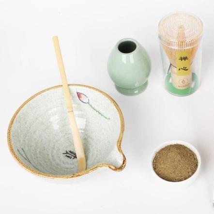 

Paket Japanese Tea Ceremony Chasen Chawan Spoon Stand + Matcha Pilihan