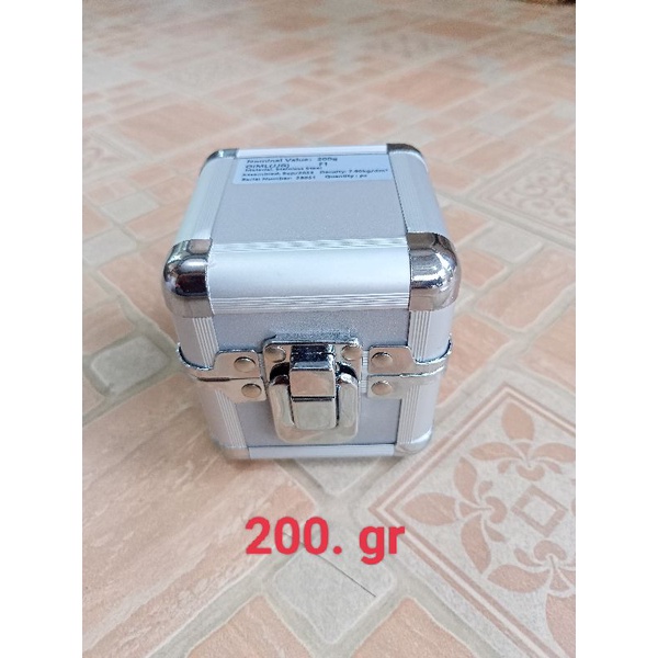 Batu Timbangan F1 200gr / Anak Timbangan F1 200 gr stainless