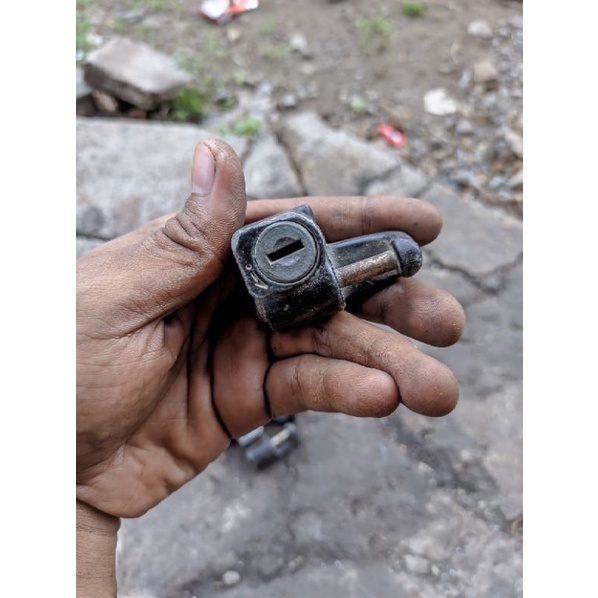 gantungan helm/cantolan helm /helmet holder gl-mex ori
