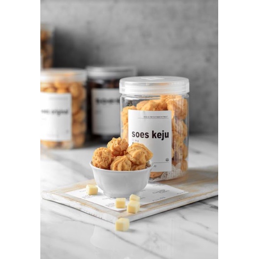 

Snack Soes Keju / Cemilan / Sus Keju Premium 110 gr