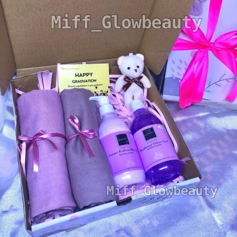 REAL PICT SCARLETT - HAMPERS GIFT BOX TAS  CEWEK / KADO CEWEK / HAMPERS CEWEK / KADO WISUDA / KADO ANIVERSARRY / KADO ULANG TAHUN / KADO PACAR / JILBAB  / JAM TANGAN Hampers scarlett scarlett body lotion